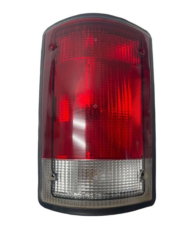 2000 Excursion LH Driver Side Tail Lamp Assembly Part# F7UB13441AA Lite Scratchs
