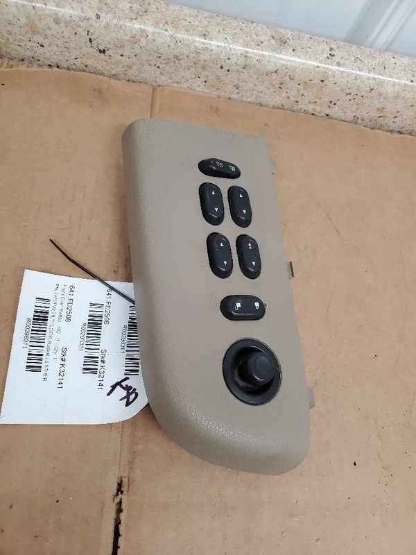 LINC-LT 2006 Front Door Switch 296311