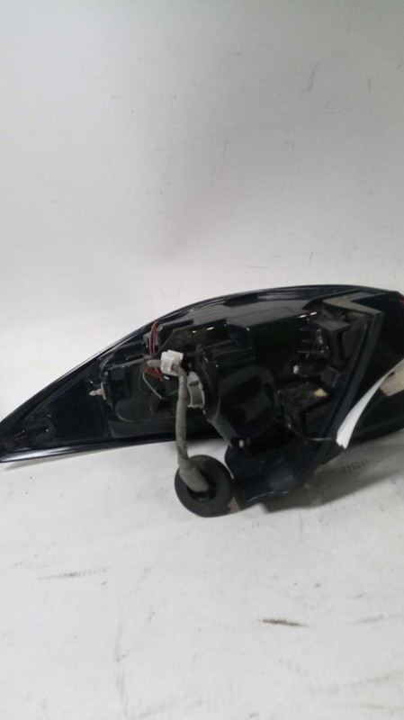 Used Left Tail Light Assembly fits: 2017 Mazda CX-5 quarter panel mounted incand