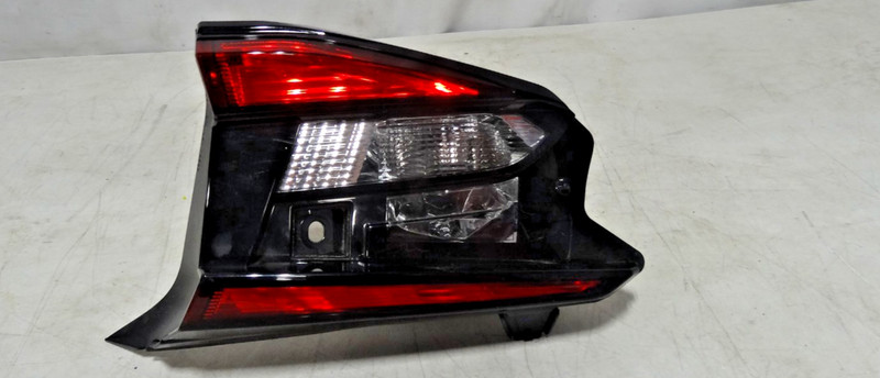 2024-2025 Subaru Crosstrek Right Passenger Side Inner Tail Light! ! OEM