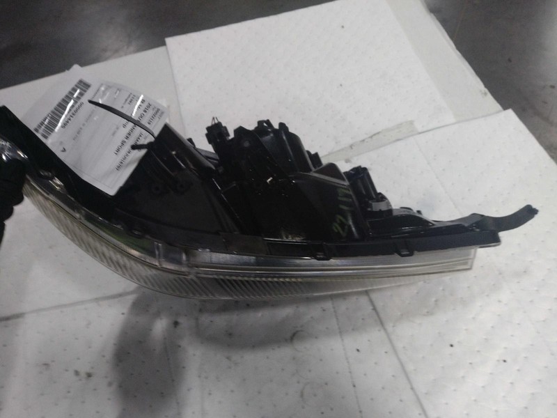 2018 Mitsubishi Outlander Sport Right Headlight Assembly Black 706362 Used
