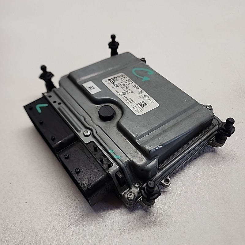 Mercedes GL450 Engine Computer Control Module Unit ECU ECM || 273 900 22 00