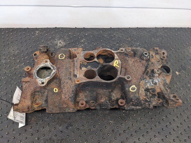 Intake Manifold 6-250 Automatic Transmission Fits 74-76 79 NOVA 1190392