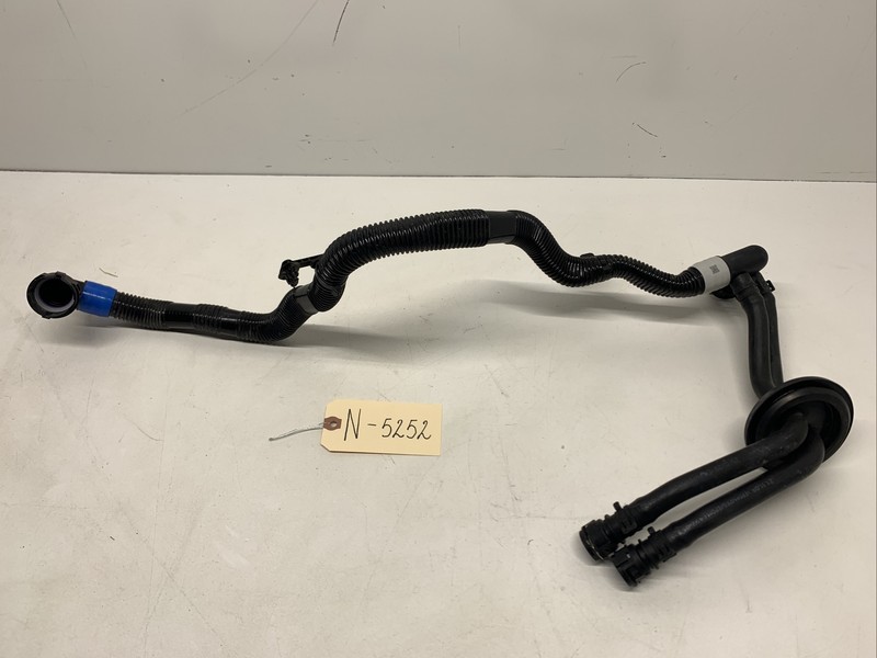 21-22Tesla Model SX Battery Supply Hose Pipe Assembly 1585719-00 N-5252
