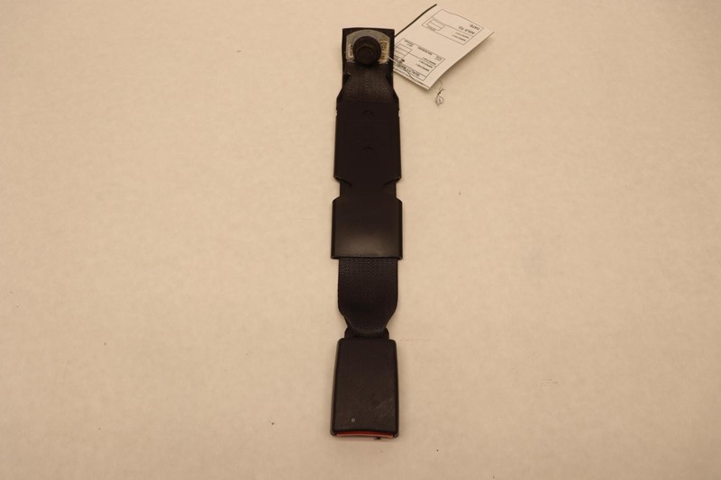 2011-2012 RAM 1500 CREW CAB REAR CENTER MIDDLE SEAT BELT BUCKLE OEM