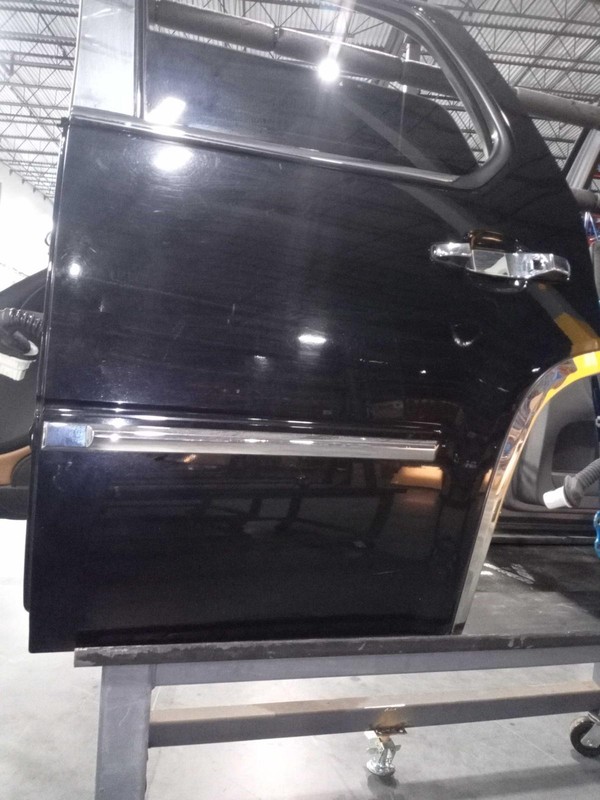 2011 Cadillac Escalade Left Door Black OEM 490822 142k Miles 4DR SUV