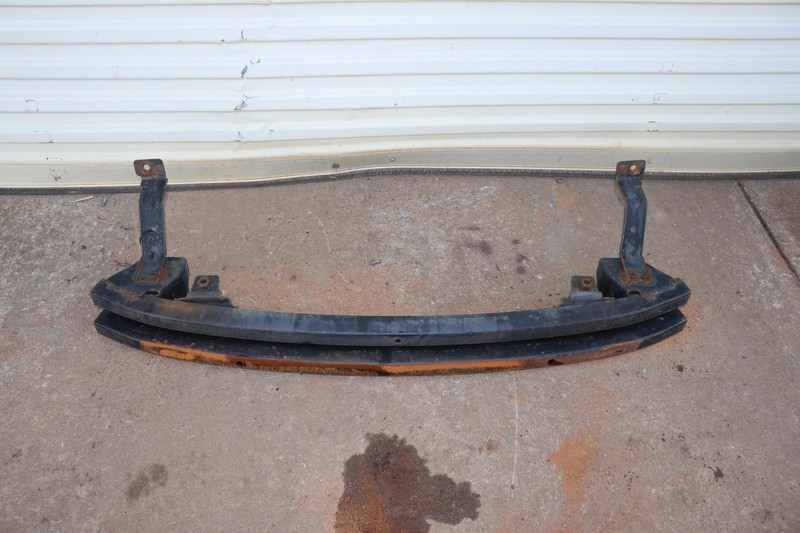 2007-2010 CADILLAC ESCALADE FRONT BUMPER REINFORCEMENT IMPACT BAR SUPPORT OEM