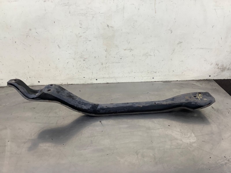 88-91 Prelude center Crossmember , cross bar Used OEM