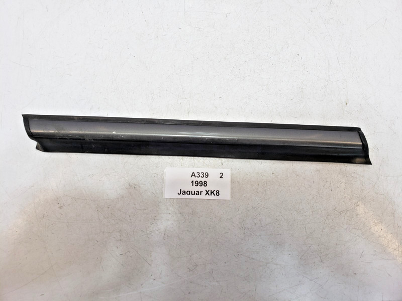 ✅ 97-06 OEM Jaguar XK8 Convertible Front Left Driver Side Window Molding Seal *