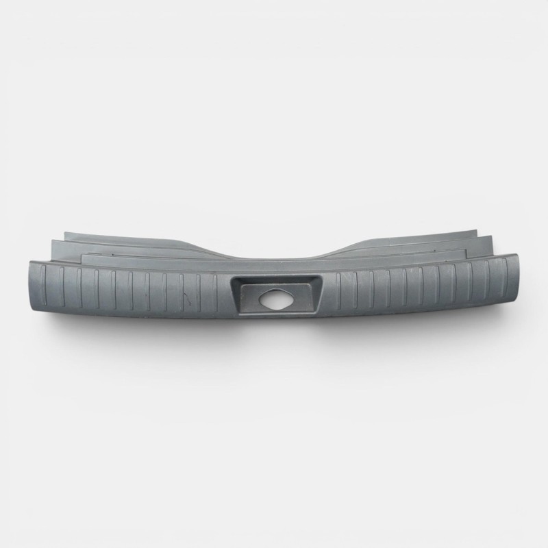 2024-2025 HYUNDAI KONA Trunk Sill Scuff Plate Trim Cover Oem 85770-be000