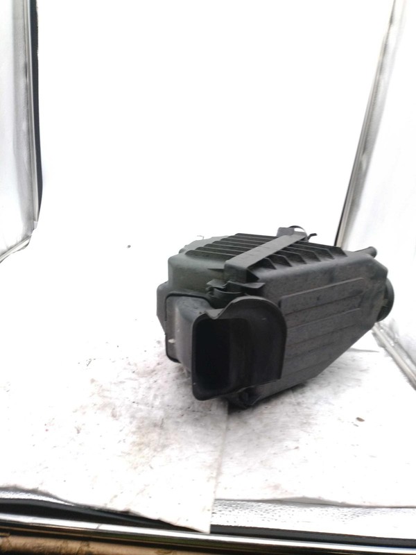 2018 Jeep Wrangler Air Cleaner Assembly OEM Grey 3.6L 131K Miles