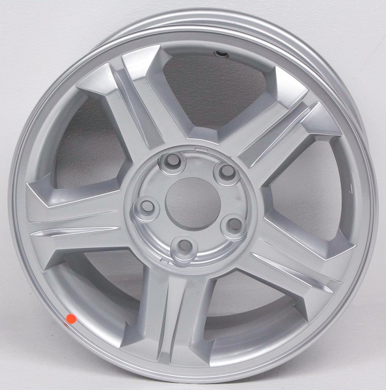 OEM Hyundai Tiburon 16 inch Wheel Deep Scratches 52910-2C100