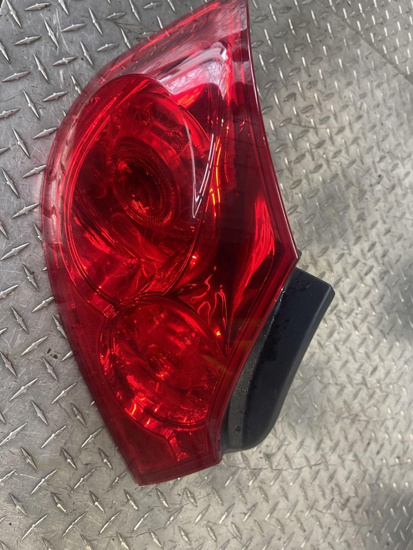 2009-2013 Infiniti G37 Driver Left Tail Light Tail Lamp Oem Tested