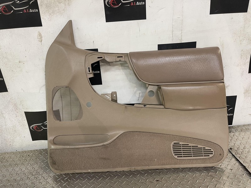 1998 - 2000 Ford Ranger Mazda B2500 Front Passenger Right Door Panel Beige Oem