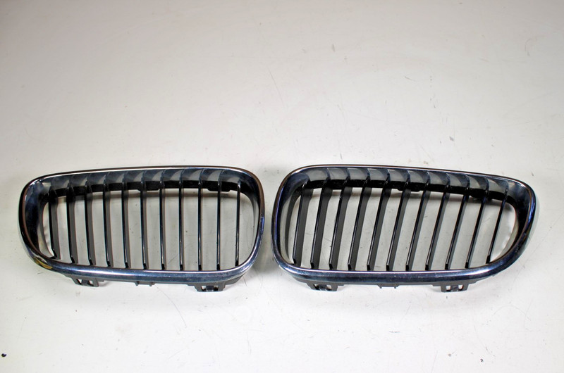 OEM Chrome / Black Front Grill For BMW 2 Series F23 F22 F87 M2 M235i 228i 14-18