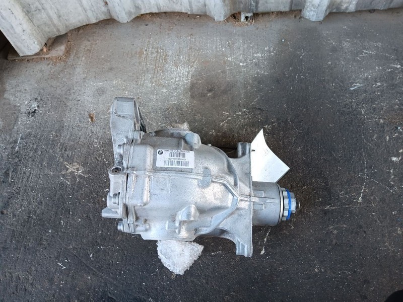 20-22 BMW X3 Rear Differential Axle Carrier Hybrid 3.38 Ratio 33109896761