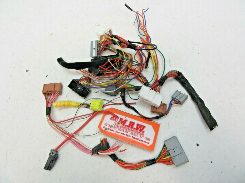 FUSE BOX DASH CABIN RELAY WIRE PLUG CONNECTOR PIGTAIL 91950-1G040 for KIA RIO