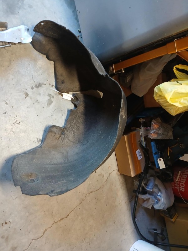 OEM Mercedes W203 C320 01-07 SEDAN Right Rear Inner Fender Liner Splash Guard