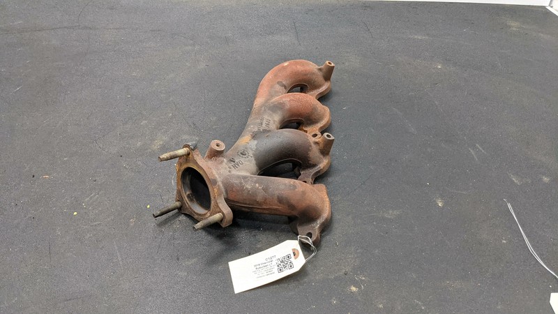 Left Side Exhaust Manifold 2016 Chevrolet Suburban 12629337 2015-2018 2019 2020