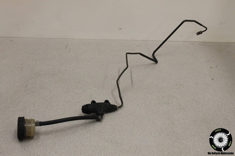 1998 BMW R 1100 REAR BRAKE MASTER CYLINDER RESERVOIR W/HOSES 1100R R1100R 98