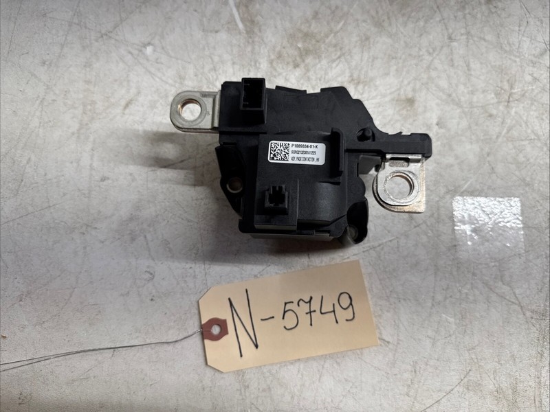 Tesla Model 3 Main Battery Voltage Pack Contactor Switch 1089334-01-K N-5749 B31