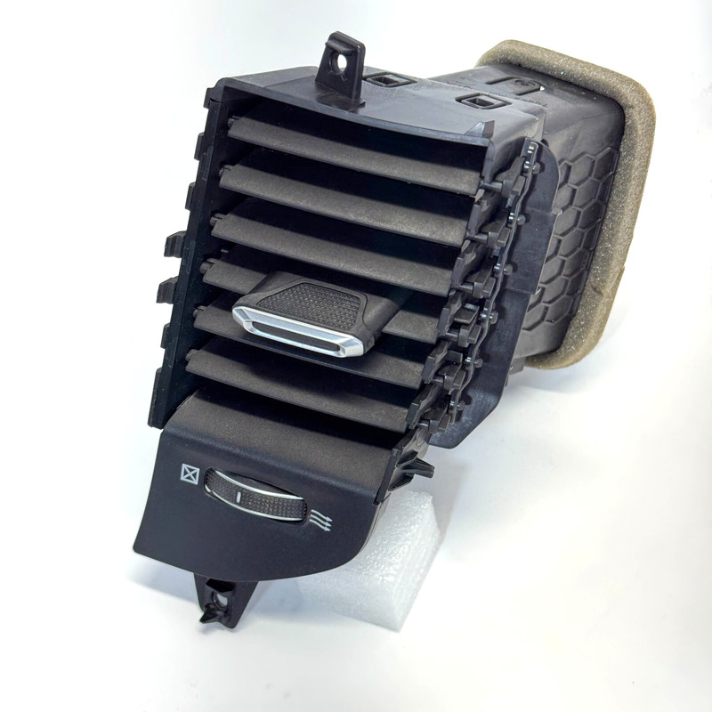 ✅2019-2025 RAM 1500-3500 DASH AIR VENT CENTER RIGHT SIDE OUTLET A/C 5TH GEN OEM