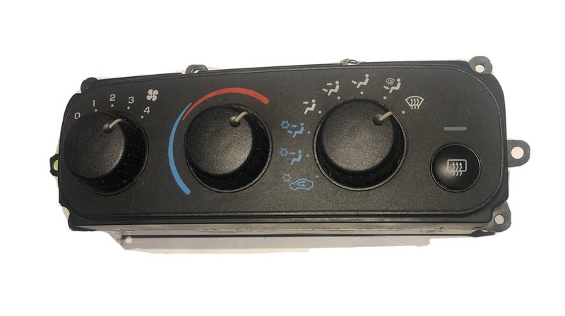 2006 05 04-02 Dodge Ram Dakota Climate Heat AC Control Panel58024B, 55056755AB