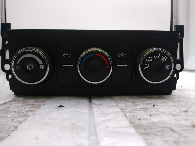 2012 GMC Sierra 1500 A/C Selector Switch OEM 22803599 655 - 33K Miles