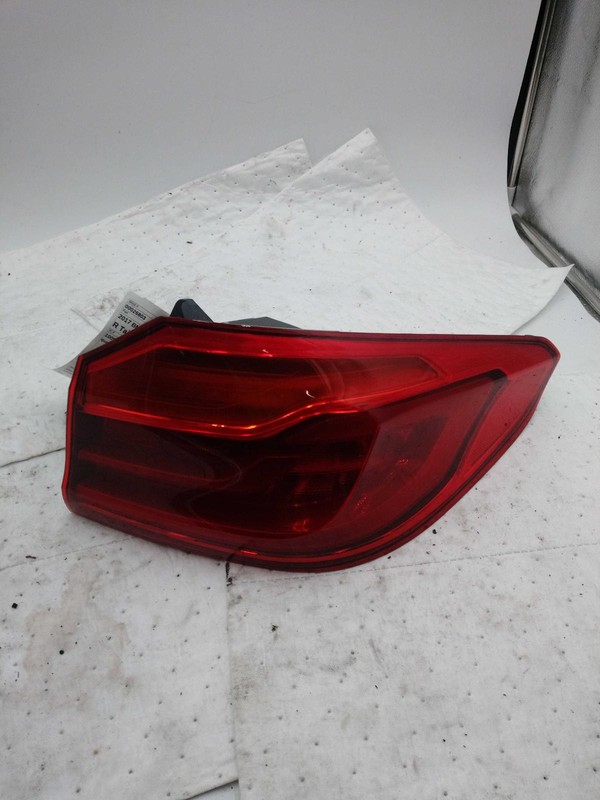 2017 BMW 530I Right Tail Light Assembly White Aftermarket 630617 122K Miles