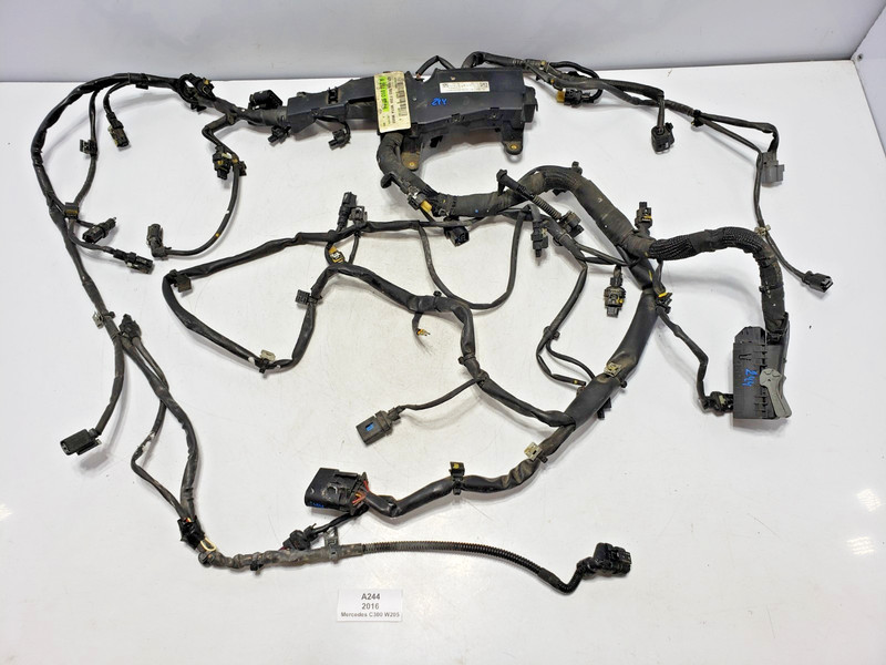 ✅ 15-16 OEM Mercedes W205 C300 2.0L I4 M274 Engine Wire Wiring Harness 139k