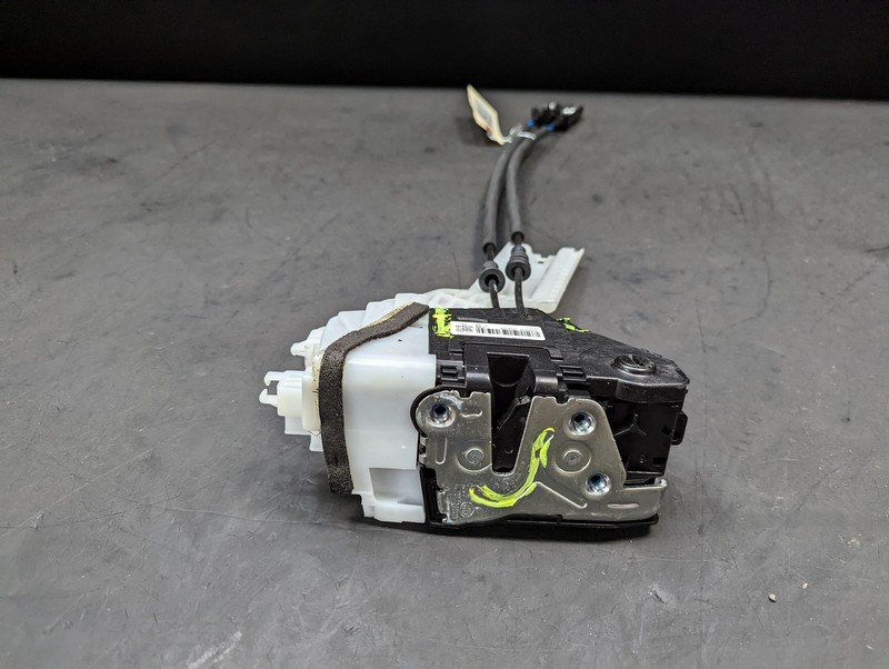 Rear Left Door Lock Latch 2019 Hyundai Tucson 81410-D3000 2015 2016 2017-2020