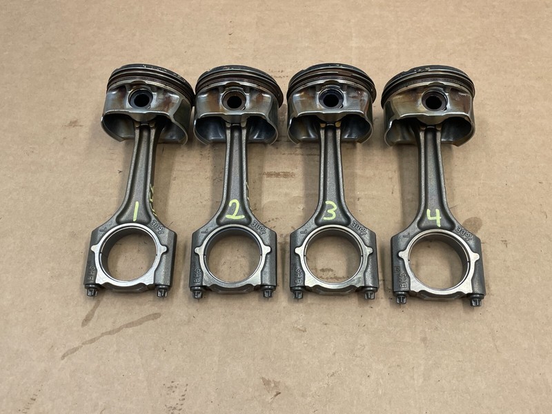 2020-2024 Audi A5 Sportback Engine Piston Rod Set Of 4 2.0L 1556 OEM