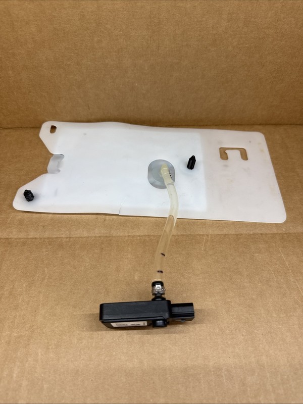 2017-2025 CHRYSLER PACIFICASEAT OCCUPANT SENSOR MODULE OEM 68403127AA