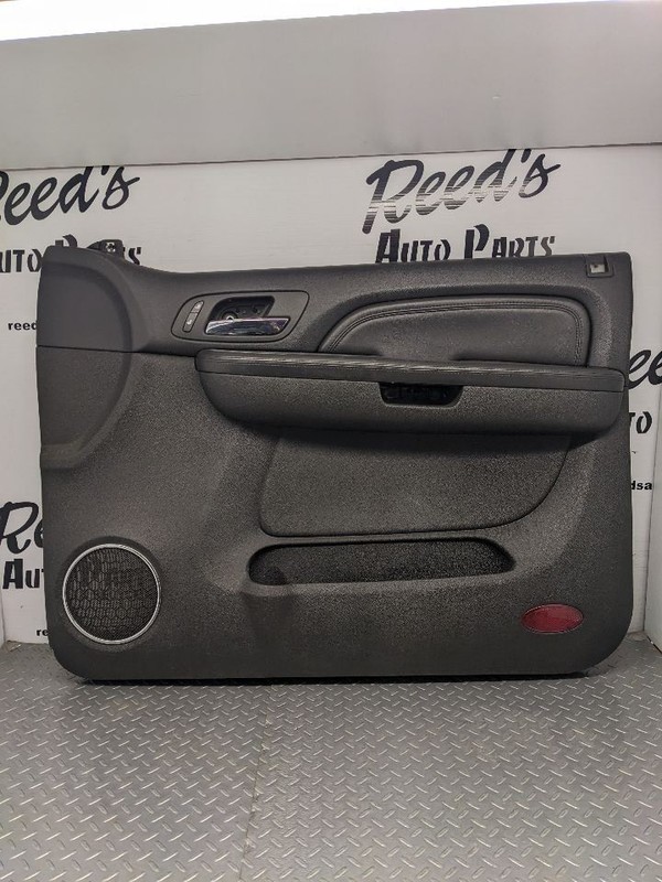 07-09 GM SUV Black Front Passenger Right RH Interior Door Trim Panel OEl 1153151