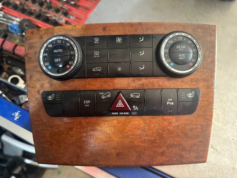 07-08 R320 R350 R550 R320 R63 R CLASS OEM AUTO HEATER AC A/C CLIMATE CONTROL