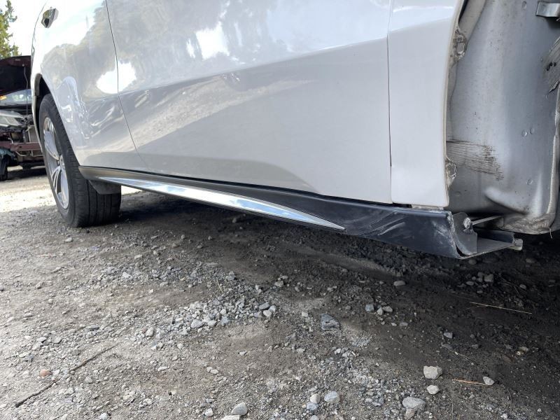 2017-20 ACURA MDX RIGHT ROCKER MOULDING BLACK W/CHROME PC:NH883PX 60K BASE 59217