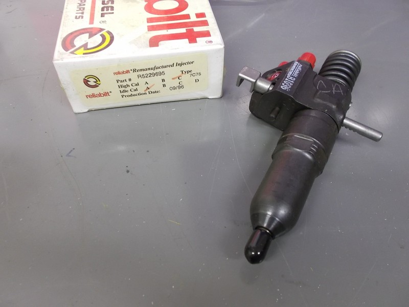 NEW Detroit Diesel R5229695 Remanufactured Injector Hi Cal: C Idle Cal: A