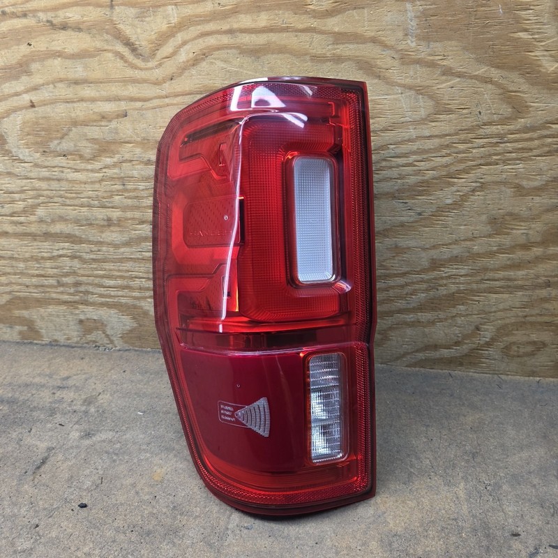 19 20 21 22 2023 Ford Ranger LED Tail Light LH Left Driver w/out Blind Spot OEM
