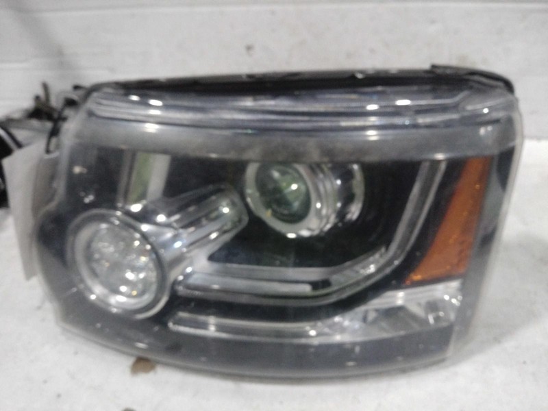 2016 Land Rover LR4 Left Headlight Assembly Grey OEM 521571 139k Miles
