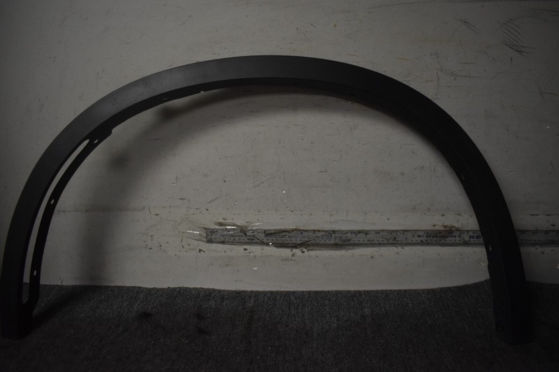 2014-2018 BMW X5 FRONT LEFT SIDE FENDER FLARE FACTORY OEM