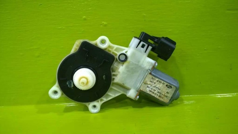 12 13 14 15 16 17 18 FORD FOCUS PASSENGERRIGHT REAR WINDOW MOTOR OEM 3028-55