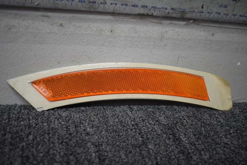 2007-2013 BMW 3 SERIES FRONT BUMPER REFLECTOR FACTORY OEM