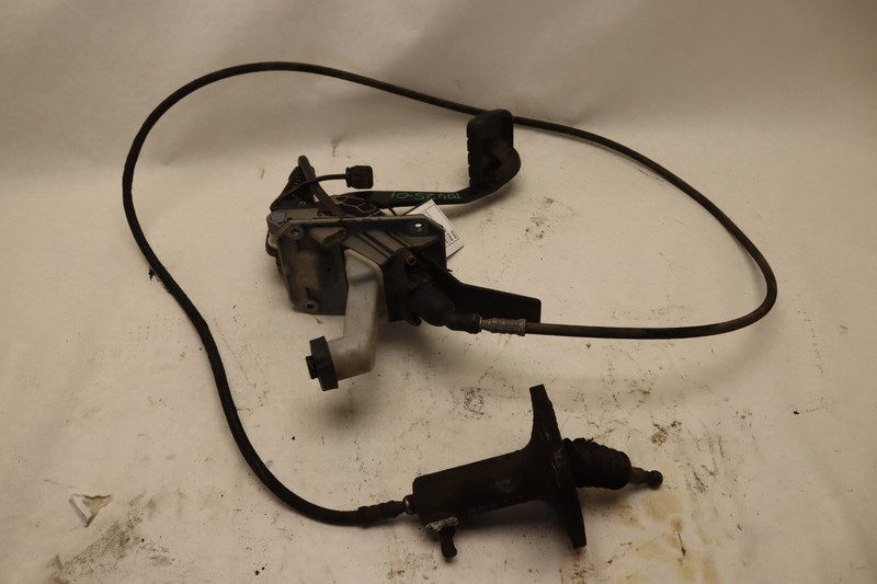 08-17 FREIGHTLINER CASCADIA 125 CLUTCH PEDAL & MERITOR WABCO SLAVE CYLINDER OEM