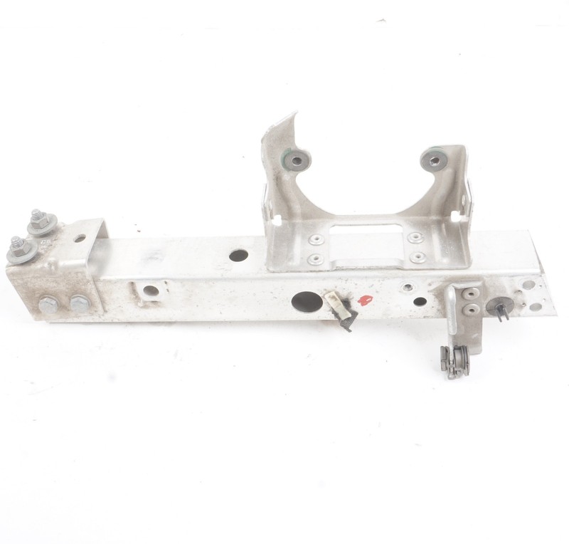 2014 - 2021 BMW i3 I01 Hybrid Front Left Side Bumper Impact Bracket OEM