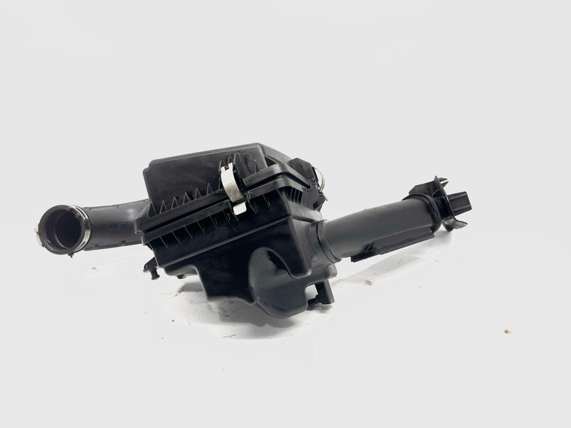 2011-2015 Chevy Volt 1.4L Air Cleaner With Air Flow Sensor Hoses and Box OEM