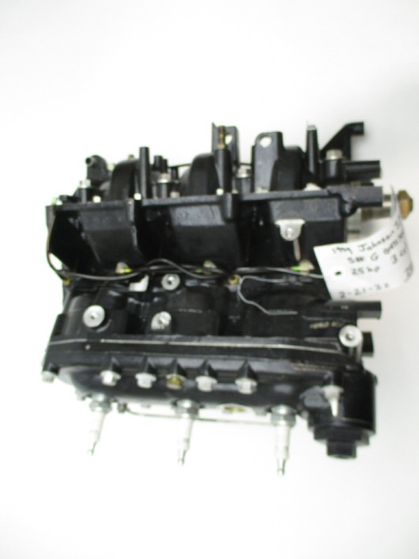 0438067 Crankcase Assembly Johnson Outboard 25hp 3 Cyl 438067 0438066 438066 NLA