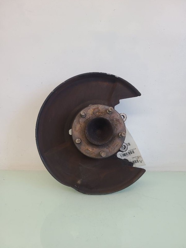 Driver Left Front Spindle/Knuckle Without 20" Wheel Fits 99-06 XK8 581455