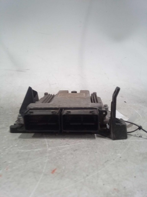2017 Ford Mustang Engine Control Module ECM FR3A12A650DZC 105K Miles OEM
