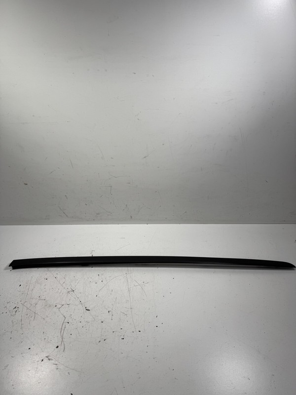 05-010 Honda Odyssey Windshield Molding Right 73162-SHJ-A02 OEM