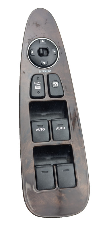 MASTER WINDOW SWITCH FRONT LEFT DOOR 93570-3M400A4HYUNDAI GENESIS